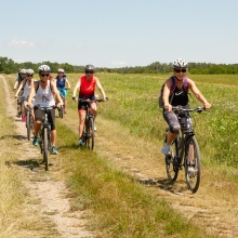Kolesarski izlet turistične programske ponudbe Urada samouprave Železne županije skozi oči lokalnega profesionalnega kolesarskega vodnika: